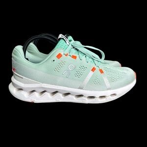 On Cloudsurfer (Creek/White) Running Shoes Women’s Size: 9